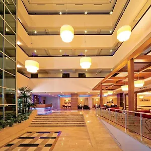 Mom Otel